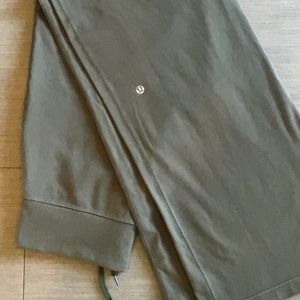Lululemon pants